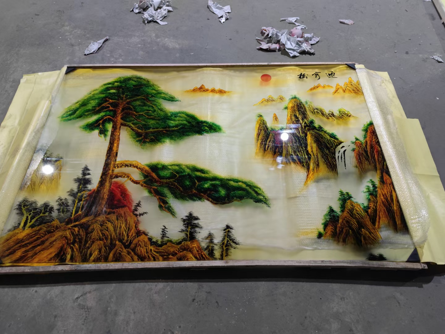 玻璃的藝術(shù)之美：雕刻玻璃在建筑與創(chuàng)作中的璀璨應用