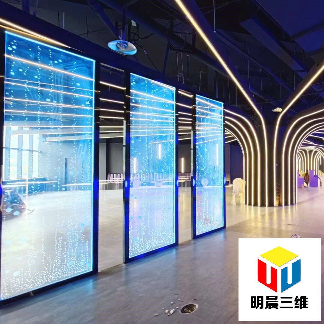 光影奇觀：激光內(nèi)雕玻璃之美在展廳綻放