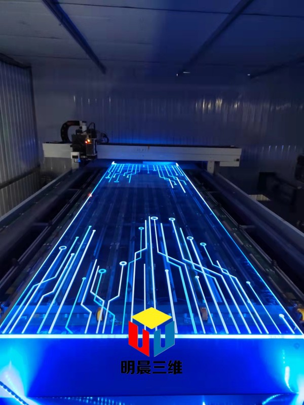 激光內雕玻璃：跨越領域，雕琢生活之美